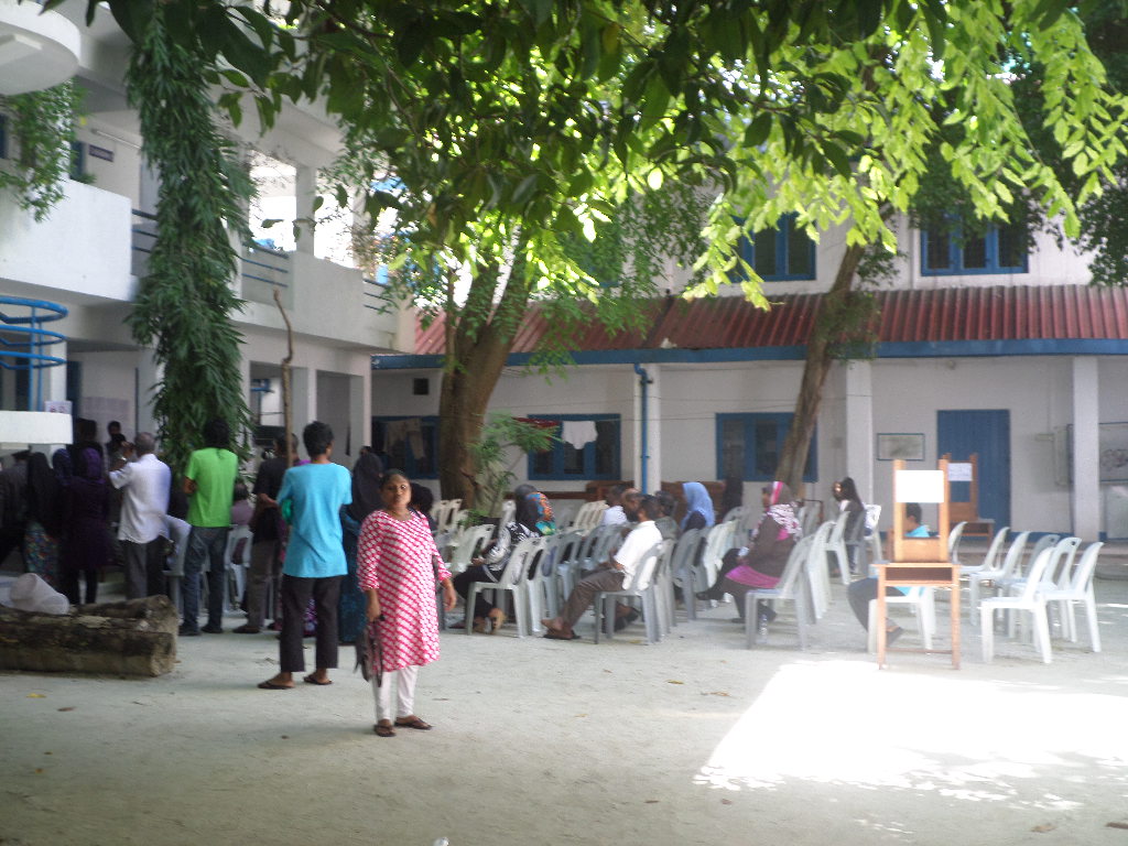 People waiting to vote in CHSE
